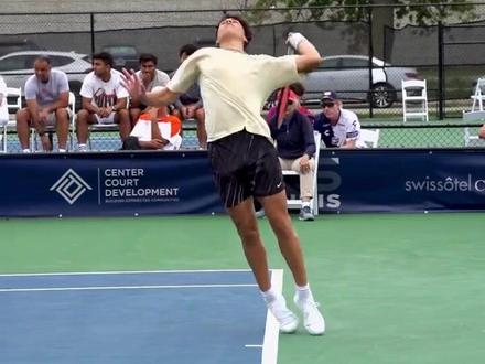 业生涯起步 业生涯起步