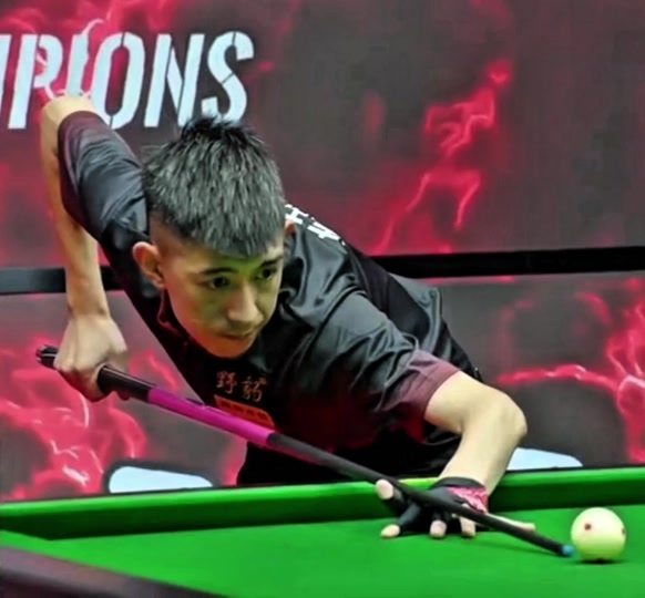 肩部的线条 肩部的线条