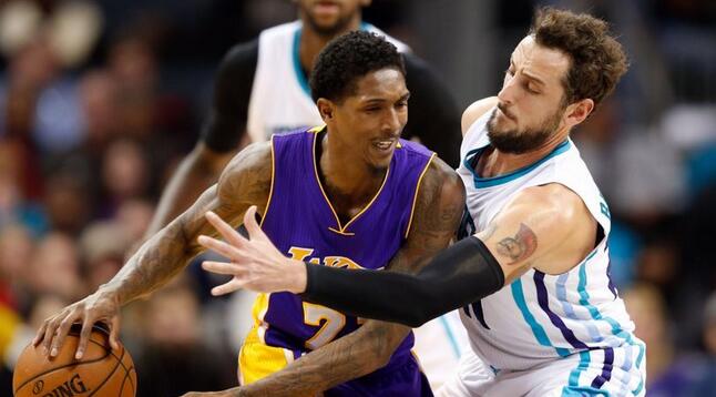 球队不仅在 球队不仅在